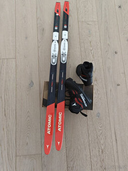 Dětské běžecké lyže + boty atomic