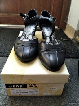 Dvoje krásné lodičky (znJana) vel.38, cena celkem