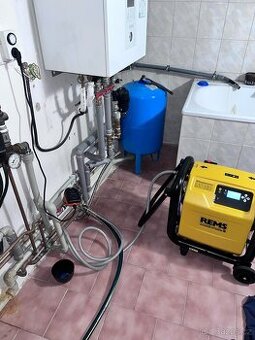 Tryskové čištění topného systému