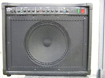Kytarové kombo 30W