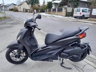 Piaggio Beverly 300 HPE, 2023, TOP stav, 6000km