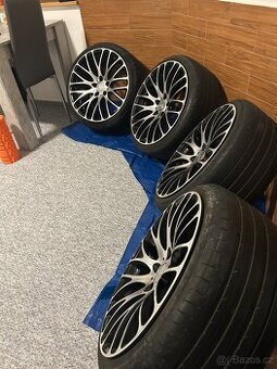 Sada disků s pneu Corniche r19