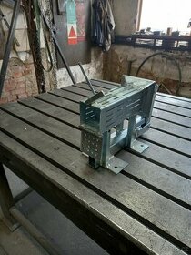 Lis na papírové brikety