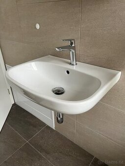 Umyvadlo Ideal Standard 55x44 cm + sifon - zánovní - 3 kusy