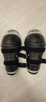 Dětské chrániče kolen na motokros