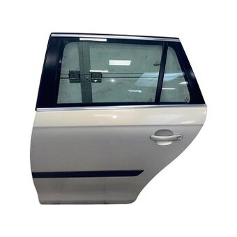 Levé zadní dveře stříbrná metalíza LR7L VW Golf 6 kombi 10