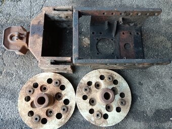 Konzole závěs hribky držáky závaží