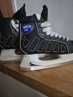 Hokejove brusle Mega 2.0 ....37