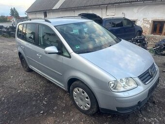 Rozprodám na díly VW Touran 1.9tdi 74kw