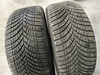 Zimní pneumatiky Goodyear 225/45 R19 102W