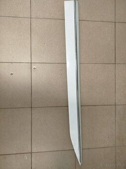 Levá přední lišta dveří s chromem Škoda Superb 3