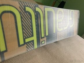 Snowboard Gravity 166W+ vázání Gravity  + boty Deeluxe 48