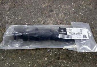 Mercedes E C238 W238 A238 - drziak podbehu prahu