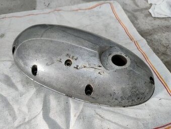 VÍKO MOTORU JAWA 175