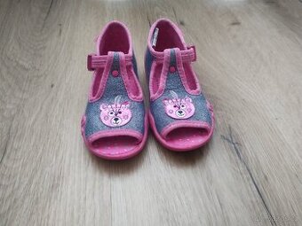 Dětské bačkůrky Befado - vel. 23