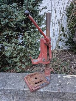 Stojanova vrtacka, stojan typ s41