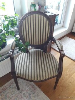 Krrásné barokní křeslo, samet, super stav