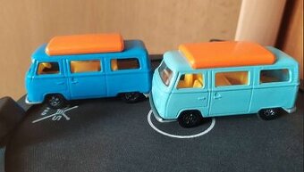 Matchbox - 2x Volkswagen Camper - 1