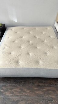 Prodám kvalitní matraci (Futon) 180cm x 200cm