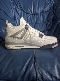 Jordan 4 Retro Midnight Navy
