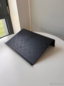 Černý stojan pro notebook - 1