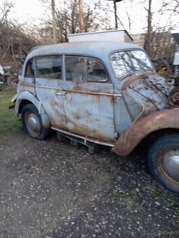 Moskvič 401
