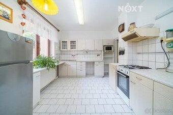 Prodej Rodinný dům, 201㎡ - 1