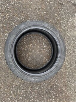 225/45 R17 94V XL