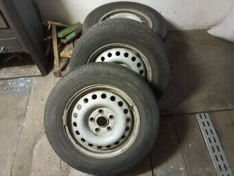 Pneu 15...