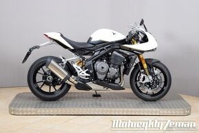 Triumph Speed Triple 1200 RR - 1