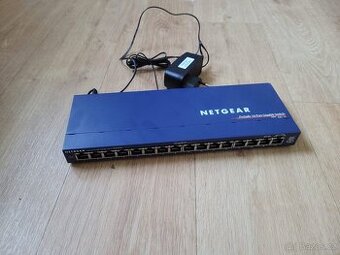 16 port. gigabitový switch Netgear GS116 v2