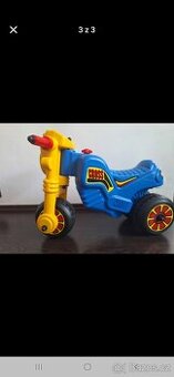 Úplně nové odrážedlo- motorka