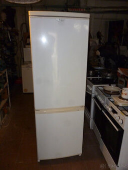 lednička whirlpool,v- 182cm,š-60cm - 1