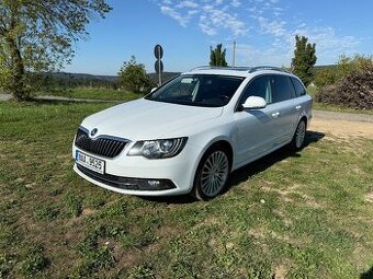 SUPERB COMBI, 125 kW, +ZIMÁKY, METAL, PANO, NAV, KŮŽE, TAŽNÉ