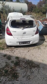 Hyundai i20 1.4 crdi díly.