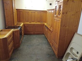 Rustikální kuchyňská linka