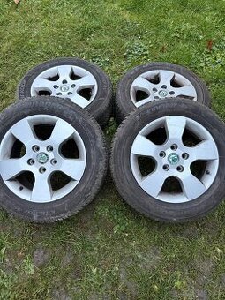 Celoroční originál Škoda alu kola 5x112 205/60R15