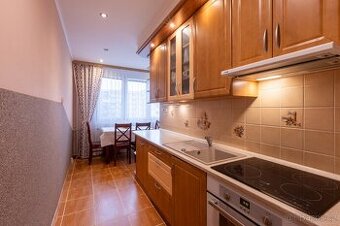 Prodej slunného družstevního bytu 3+1 s lodžií, 83,55 m²