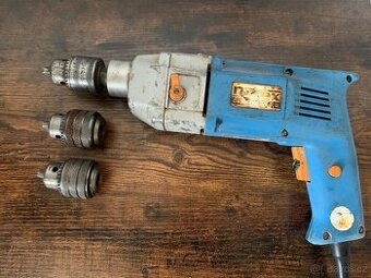 Příklepová vrtačka Narex EVP-13 B-2F5 + sklíčidla navíc