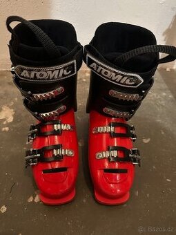 Dětské lyžáky Atomic (23/23,5)