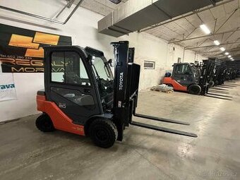 Toyota Dieselový VZV 52-8FDF20 zánovní 1035mth