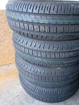 Pneumatiky letní Avon