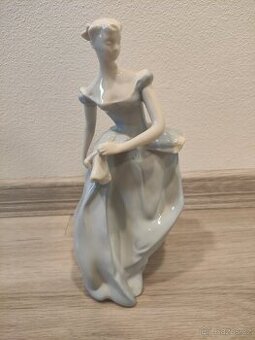 Retro - soška Tanečnice s šátkem Royal dux