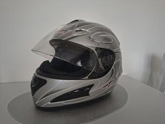 Integrální helma / přilba