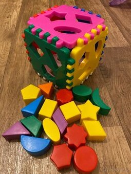 Prodám několik hraček