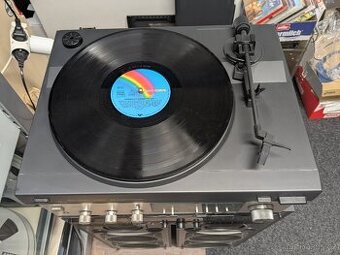 Fisher tuner a gramofon