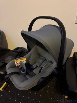 Autosedačka Britax Romer baby Šafr core + základna