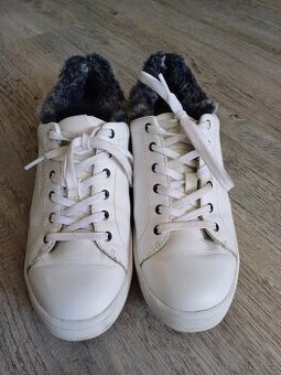 Calvin Klein s kožíškem jako nové vel. 38,