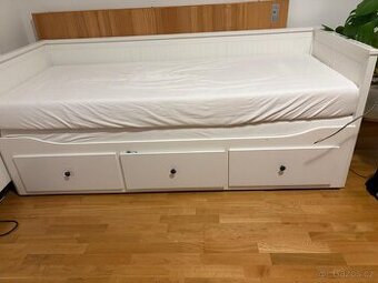 Postel Ikea Hemnes+