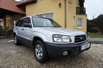 SUBARU FORESTER 2,0X 92KW AUTOMAT / TAŽNÉ AWD